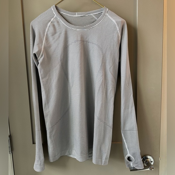 lululemon athletica Gray Long Sleeve Top - Picture 2 of 8